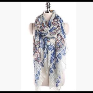 Ladies skull scarf